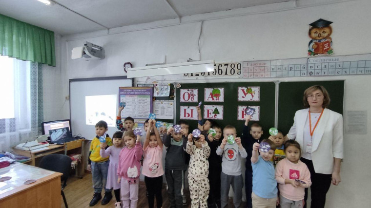 Первые о блокаде.